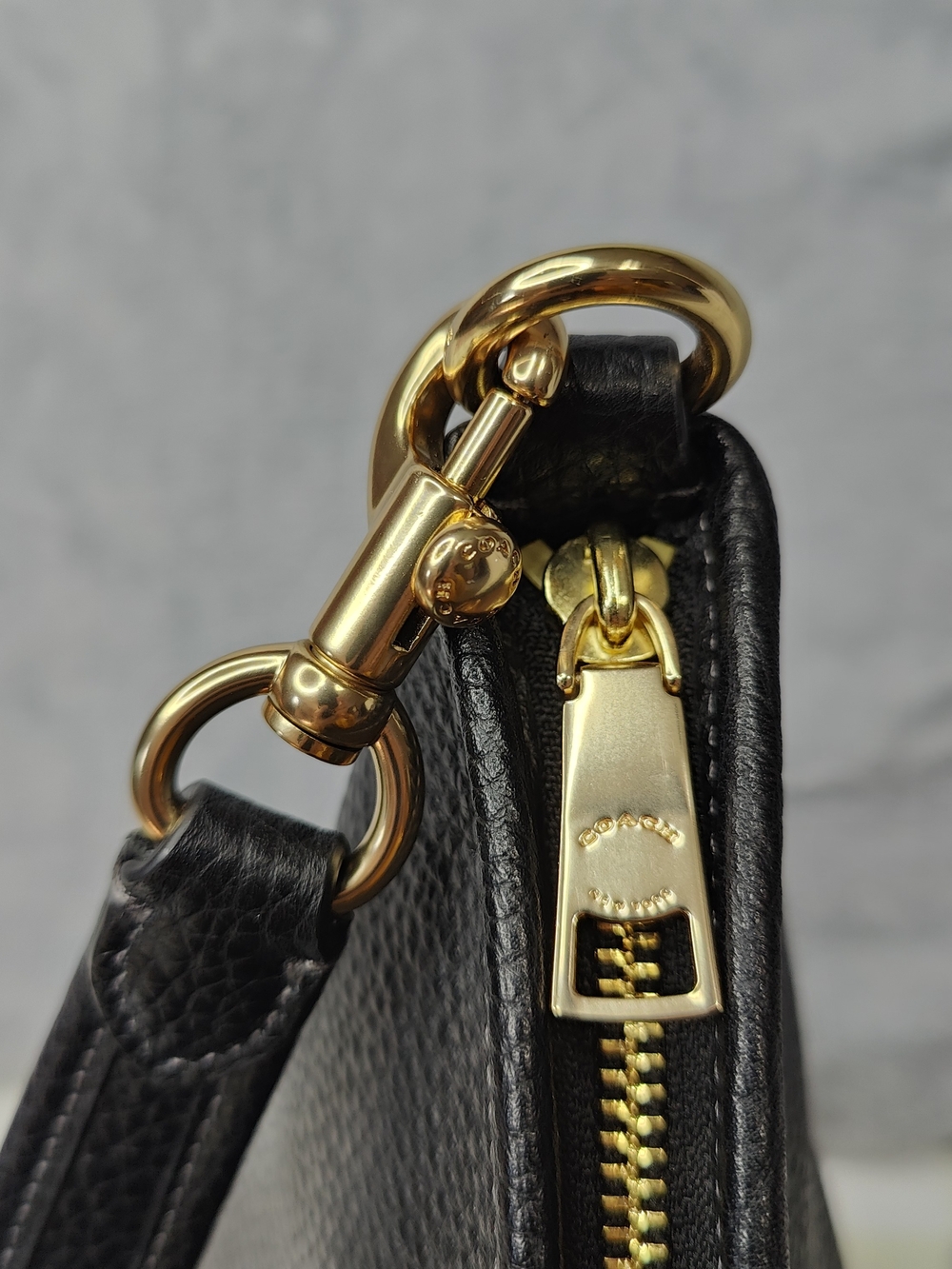 Coach Black Pebbled Leather Shoulder Bag with Gold-Tone Logo - Picture 4 of 13